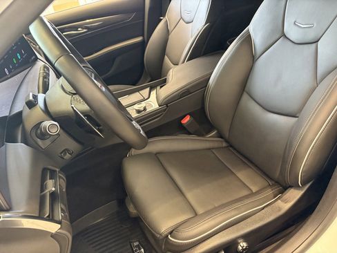 Used 2025 Cadillac CT5 V Blackwing w/ Carbon Fiber 2 Package RWD image 23