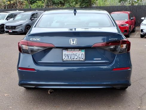 Used 2025 Honda Civic Sport image 5
