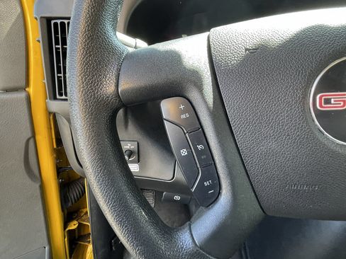 Used 2021 GMC Savana 3500 Extended w/ Power Convenience Package RWD image 34