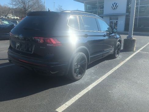Used 2024 Volkswagen Tiguan SE R-Line image 15