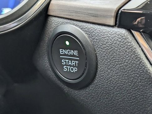 Used 2020 Ford Escape Titanium w/ Titanium Premium Package 2.0 image 11