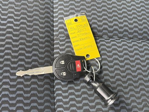 Used 2017 Nissan Versa Note SV FWD image 31