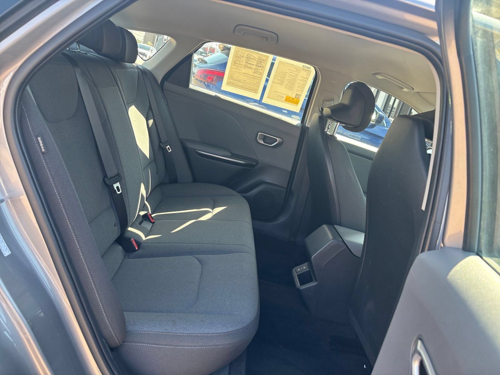 Used 2025 Kia K4 FWD image 24