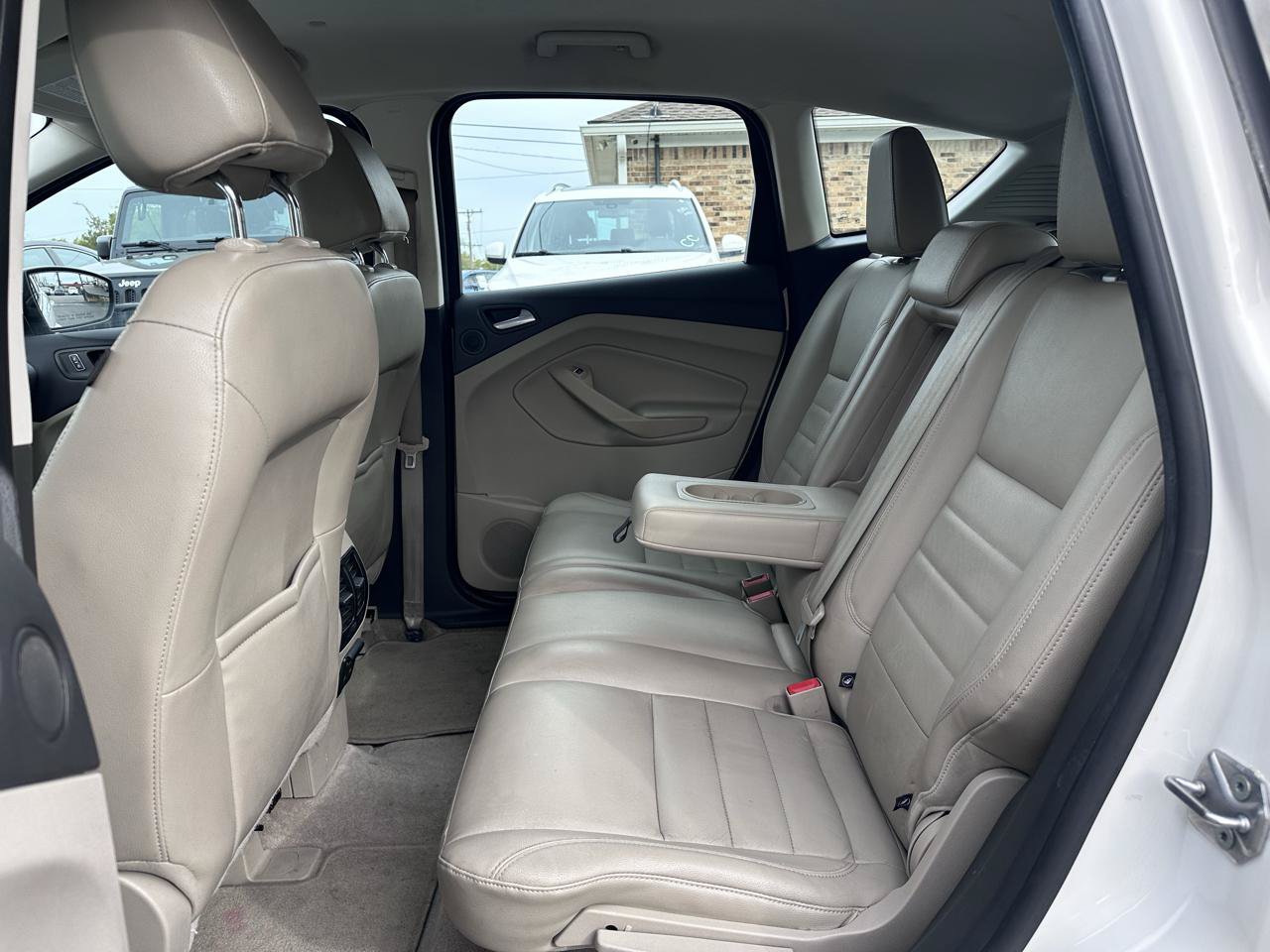 Used 2013 Ford C-MAX SEL FWD image 25