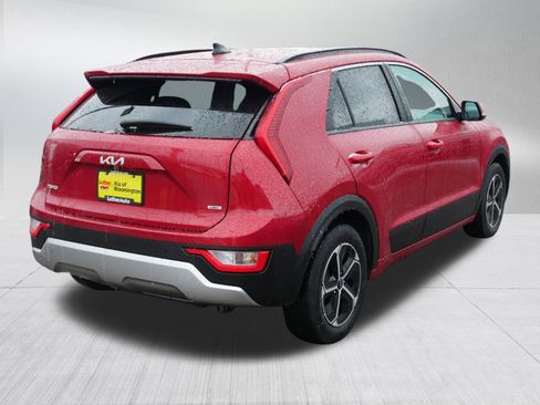 Certified 2023 Kia Niro EX image 7