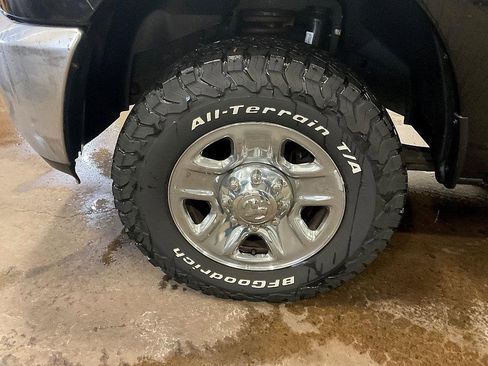 Used 2017 RAM 2500 Tradesman w/ Chrome Appearance Group image 14