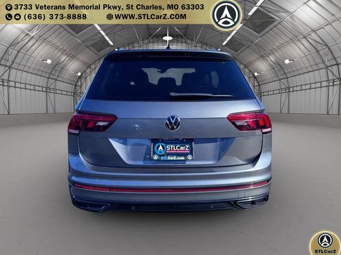 Used 2022 Volkswagen Tiguan SE R-Line image 4