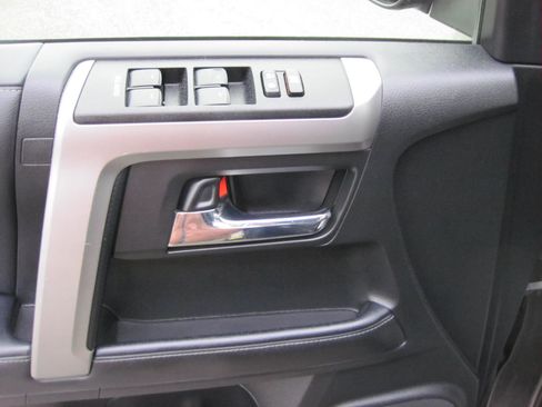 Used 2023 Toyota 4Runner SR5 image 10