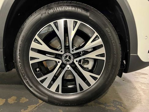 Certified 2025 Mercedes-Benz GLA 250 GLA 250 image 9