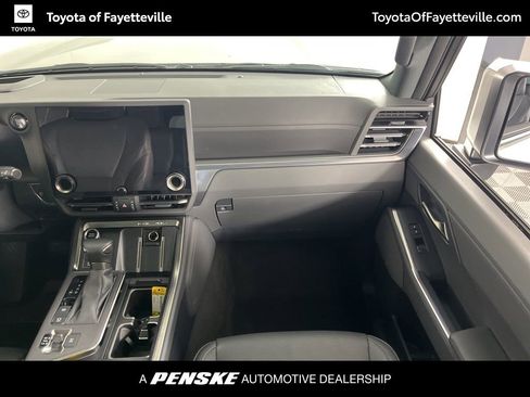 Used 2024 Lexus GX 550 w/ Cold Area Package image 20