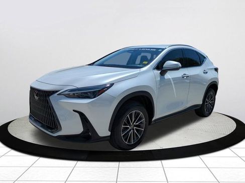 Used 2023 Lexus NX 250 FWD w/ Towing Package (2000 Lbs) image 8