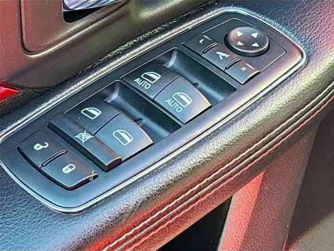 Used 2017 RAM 1500 Rebel w/ Luxury Group image 17