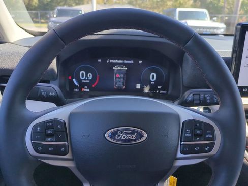 New 2026 Ford Explorer Active w/ Active Comfort Package image 32