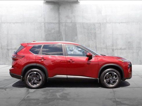 Used 2024 Nissan Rogue SV w/ SV Premium Package AWD/4WD image 5