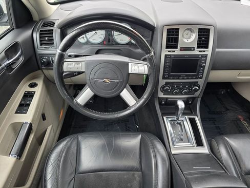 Used 2006 Chrysler 300 SRT8 w/ SRT Option Group II RWD image 10