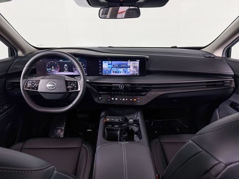 Certified 2025 Nissan Murano SV FWD image 14