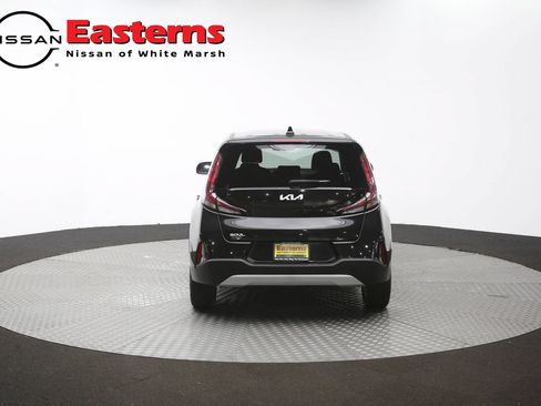 Used 2025 Kia Soul LX w/ LX Technology Package FWD image 35