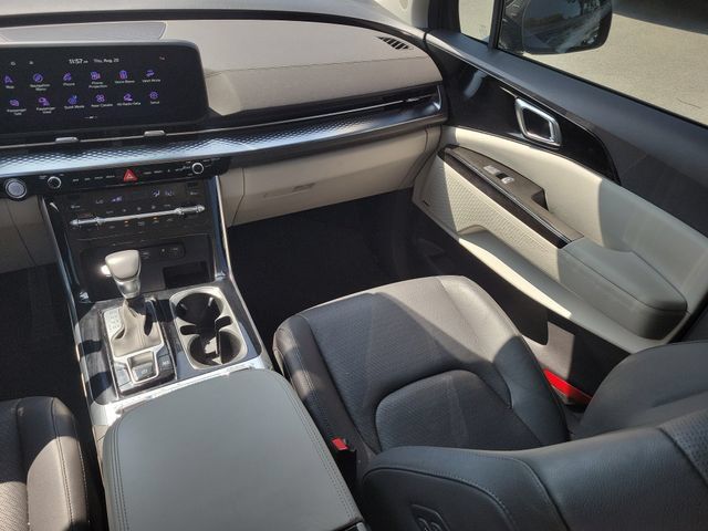 Certified 2024 Kia Carnival SX Prestige FWD image 17
