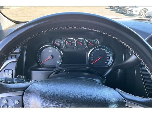 Used 2020 Chevrolet Tahoe Premier AWD/4WD image 13
