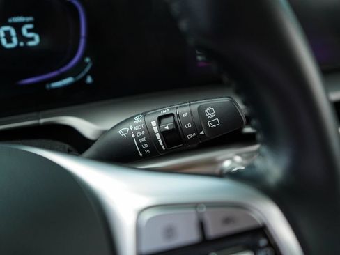 Used 2025 Kia Telluride S FWD image 35