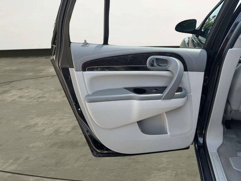Used 2017 Buick Enclave Convenience FWD image 12