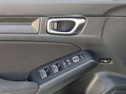 Used 2025 Honda Civic Sport image 13