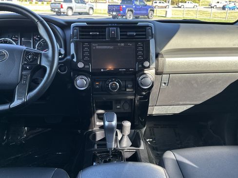 Certified 2024 Toyota 4Runner TRD Off-Road Premium image 29