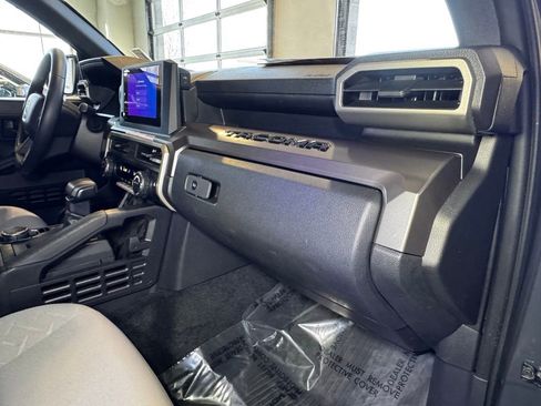 Used 2025 Toyota Tacoma SR5 image 52