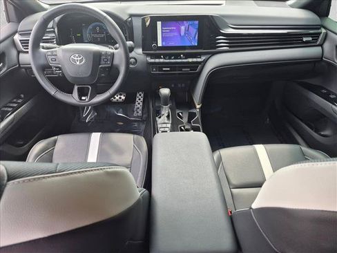 Used 2026 Toyota Camry SE FWD image 17