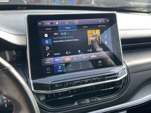 Used 2022 Jeep Compass Trailhawk w/ Trailhawk Elite Group image 32