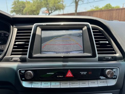 Used 2019 Hyundai Sonata ECO FWD image 18