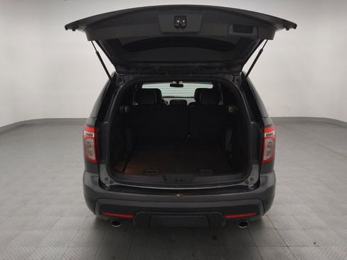 Used 2015 Ford Explorer XLT w/ Equipment Group 202A FWD image 29