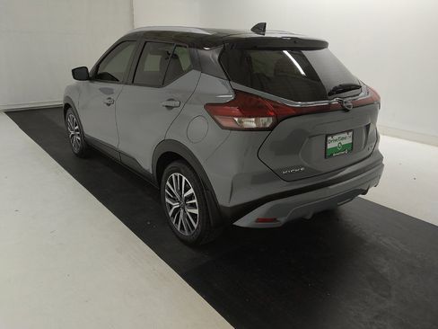 Used 2023 Nissan Kicks SV FWD image 5