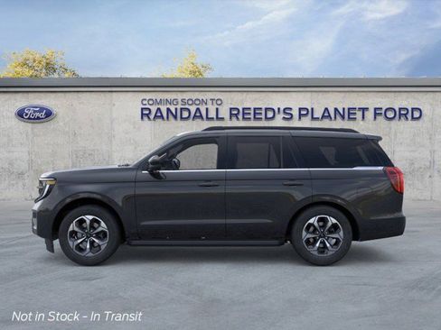 New 2026 Ford Expedition Active image 3
