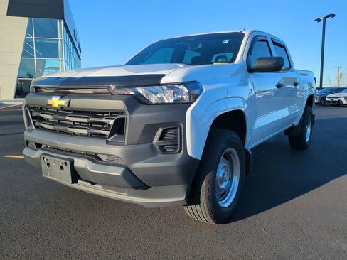 Used 2024 Chevrolet Colorado W/T w/ WT Convenience Package II image 8