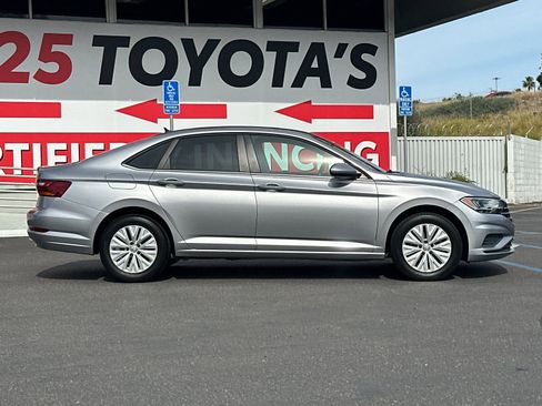 Used 2019 Volkswagen Jetta S w/ Driver Assistance Package FWD image 6