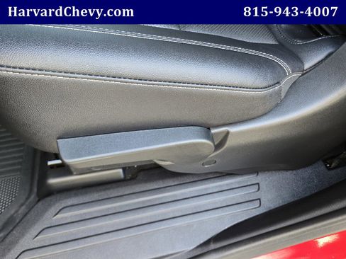 Used 2025 Chevrolet Traverse LT w/ Midnight/Sport Edition FWD image 30