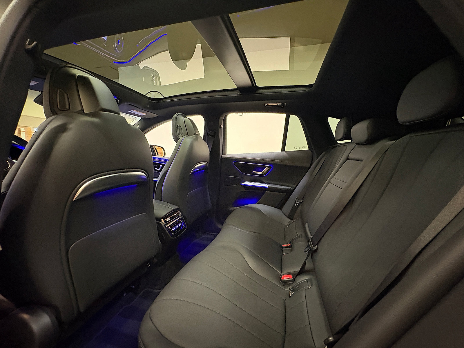 New 2027 Mercedes-Benz EQE 320+ SUV image 22