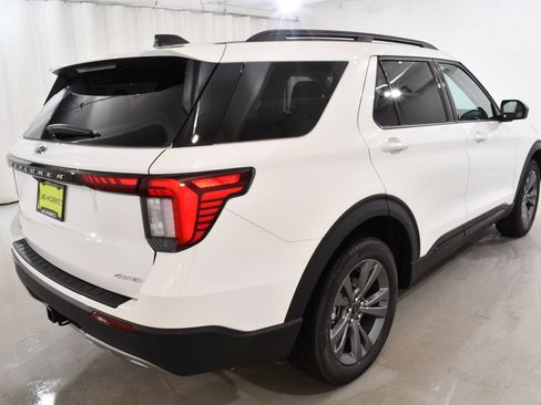New 2026 Ford Explorer Active w/ Active Comfort Package AWD/4WD image 11