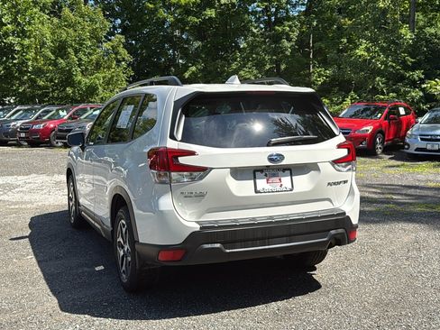 Certified 2021 Subaru Forester Premium AWD/4WD image 8