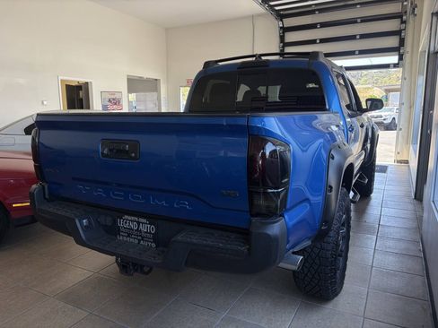 Used 2017 Toyota Tacoma TRD Sport w/ Tow Package (A/T) AWD/4WD image 6