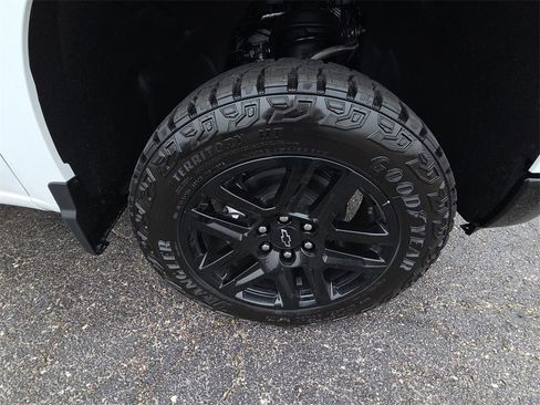 New 2026 Chevrolet Silverado 1500 LT Trail Boss w/ Convenience Package II image 11