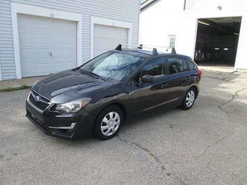 Used 2015 Subaru Impreza 2.0i AWD/4WD image 2