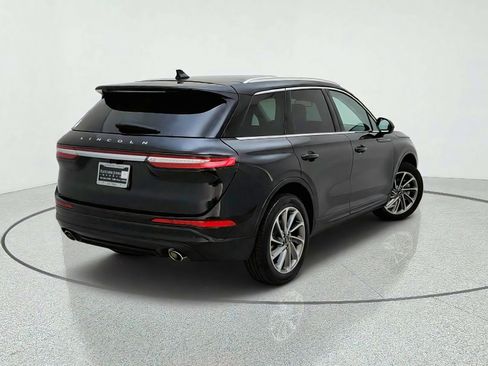 Used 2024 Lincoln Corsair Grand Touring AWD/4WD image 9