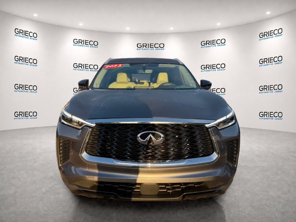 Used 2023 INFINITI QX60 Luxe w/ Performance Audio Package FWD image 2