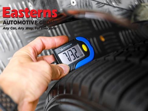 Used 2024 Nissan Leaf S image 27