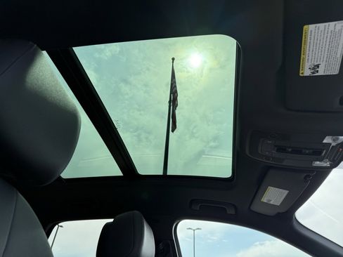 Used 2021 Audi Q3 2.0T Premium image 23