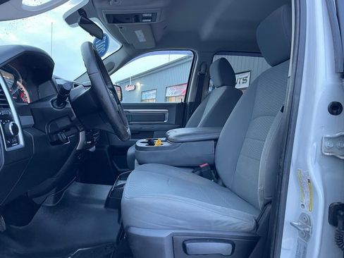 Used 2017 RAM 2500 SLT image 10