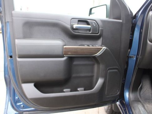 Used 2019 Chevrolet Silverado 1500 RST w/ All-Star Edition image 18