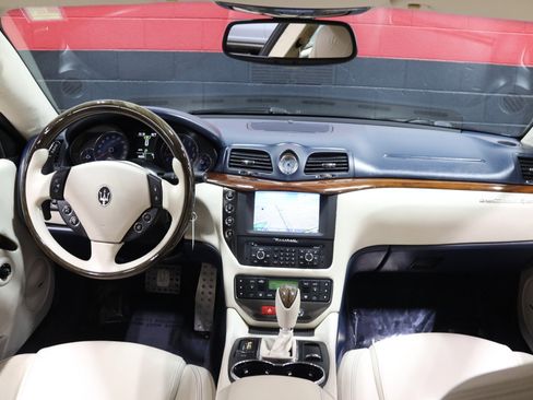 Used 2014 Maserati GranTurismo Sport RWD image 47